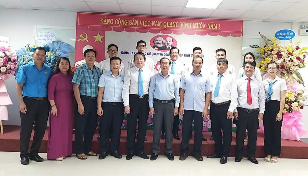 Lễ công bố Quyết định thành lập Chi bộ Công ty Bảo Việt Nhân thọ Đắk Nông