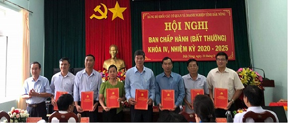 Ban Chấp hành Đảng bộ khối các cơ quan và doanh nghiệp tỉnh khóa IV, nhiệm kỳ 2020 - 2025 tổ chức Hội nghị bất thường