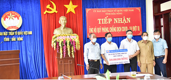 Tập đoàn Than - khoáng sản Việt Nam hỗ trợ tỉnh Đắk Nông 500 triệu đồng phòng chống dịch Covid-19