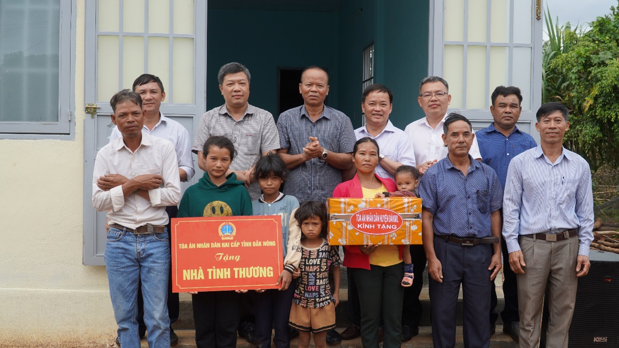 Tòa án nhân dân tỉnh Đắk Nông tích cực thực hiện công tác tổ chức thiện nguyện